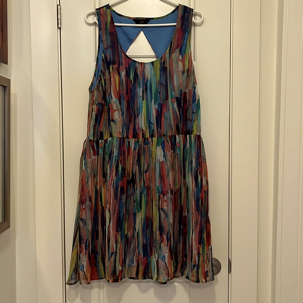 Beautiful airy colourful dress perfect for a summer wedding or party!